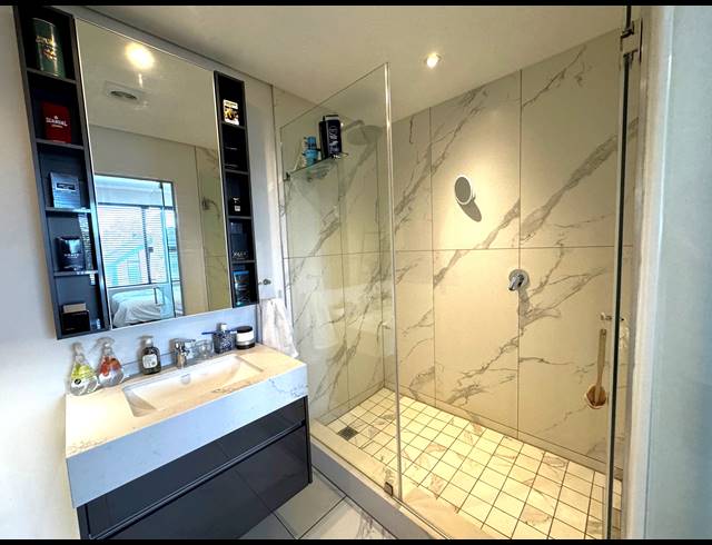 1 BEDROOM APARTMENT FOR SALE IN SANDRINGHAM